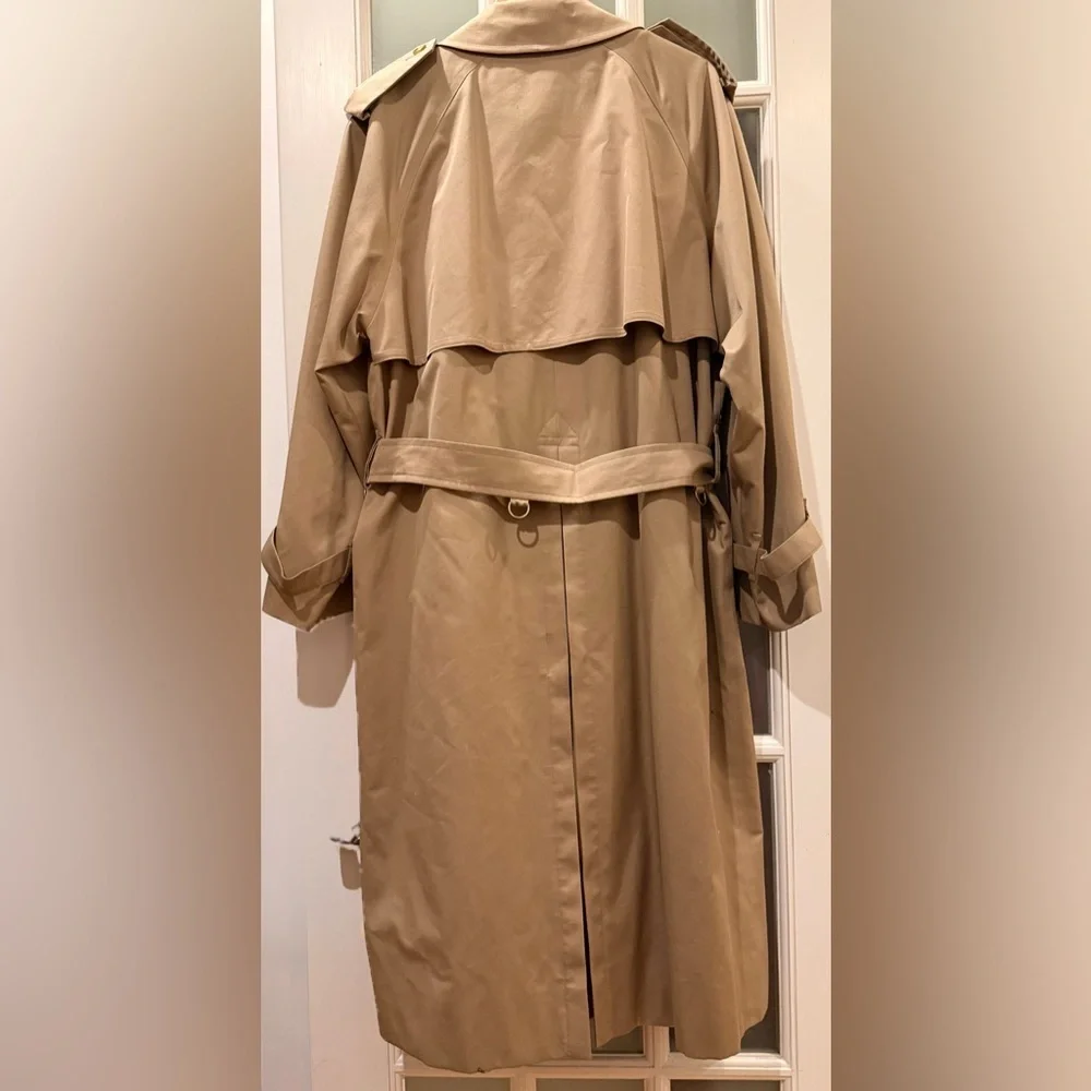 BURBERRY Trench Coat